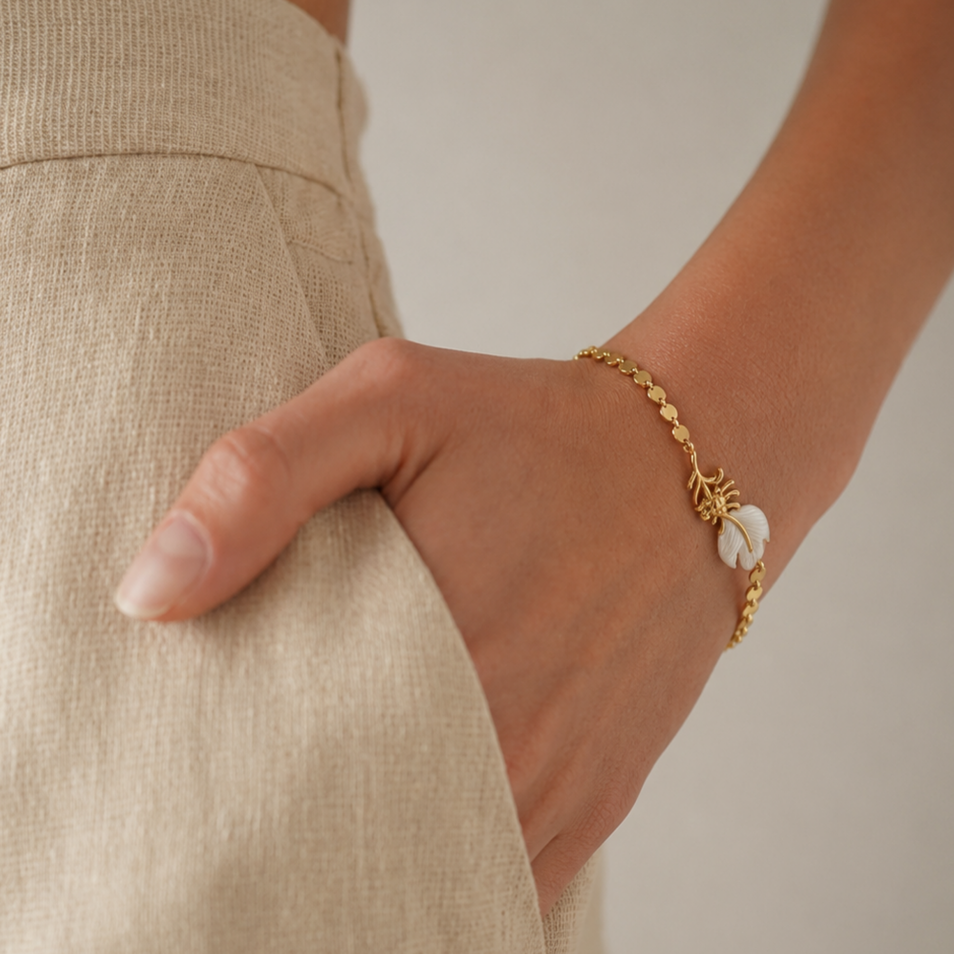 Golden Seashell Pearl Link