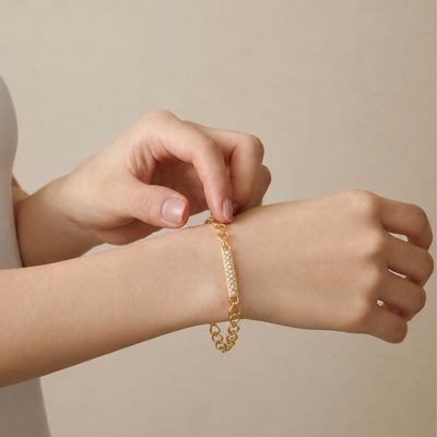Heartlink Pavé Gold Bracelet